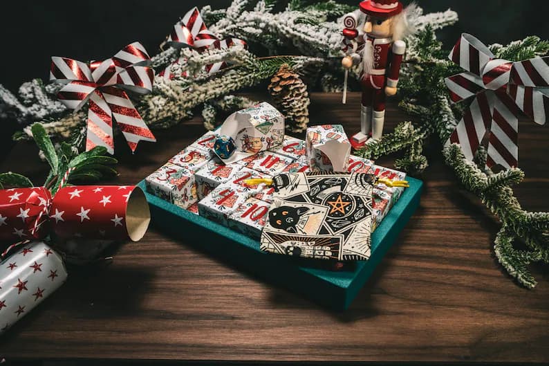 2025 RPG Dice Advent Calendar & Reusable Dice Tray Gift Set - Image 1